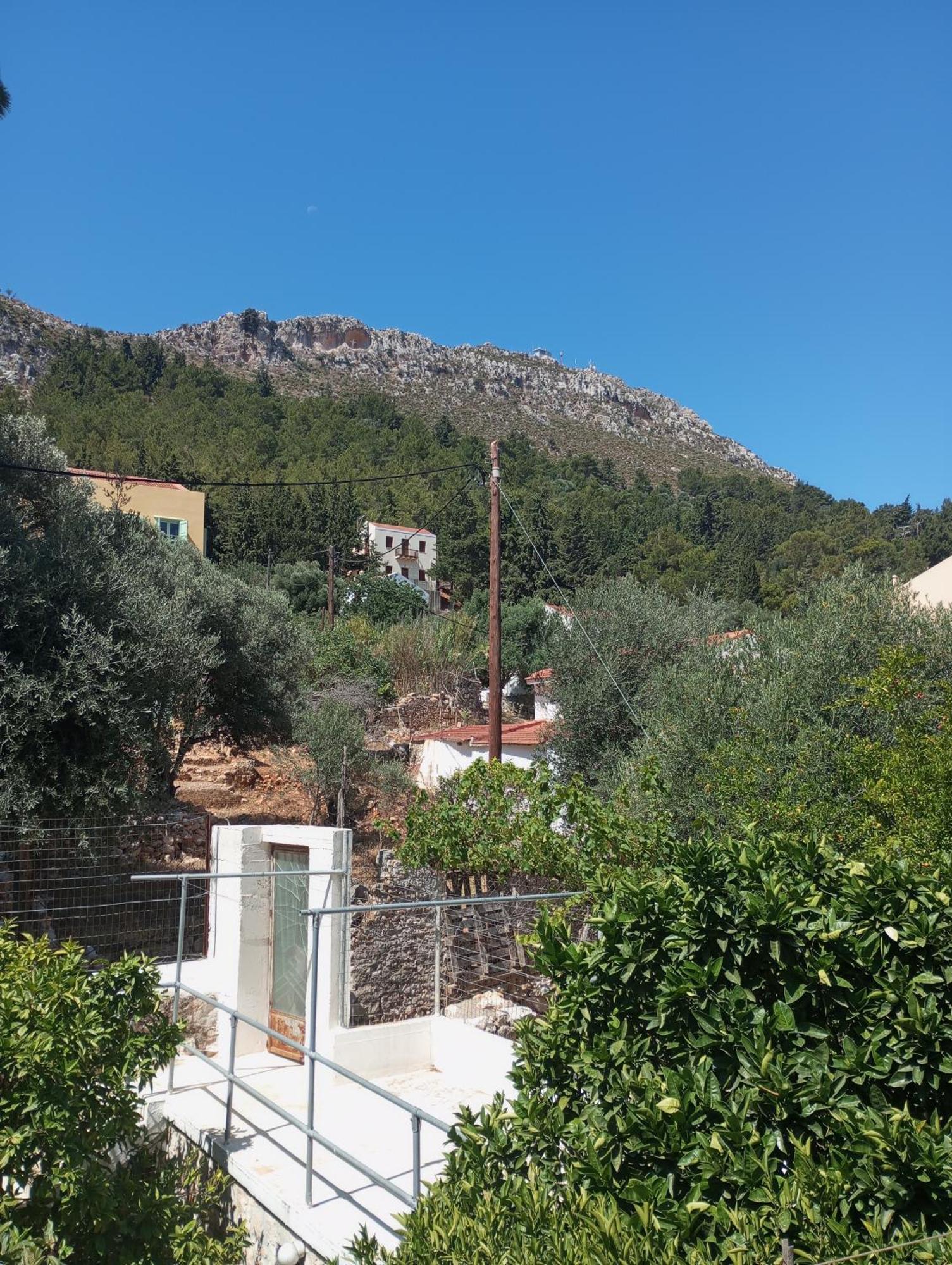 Paradisos Kastellorizou Megisti Bagian luar foto